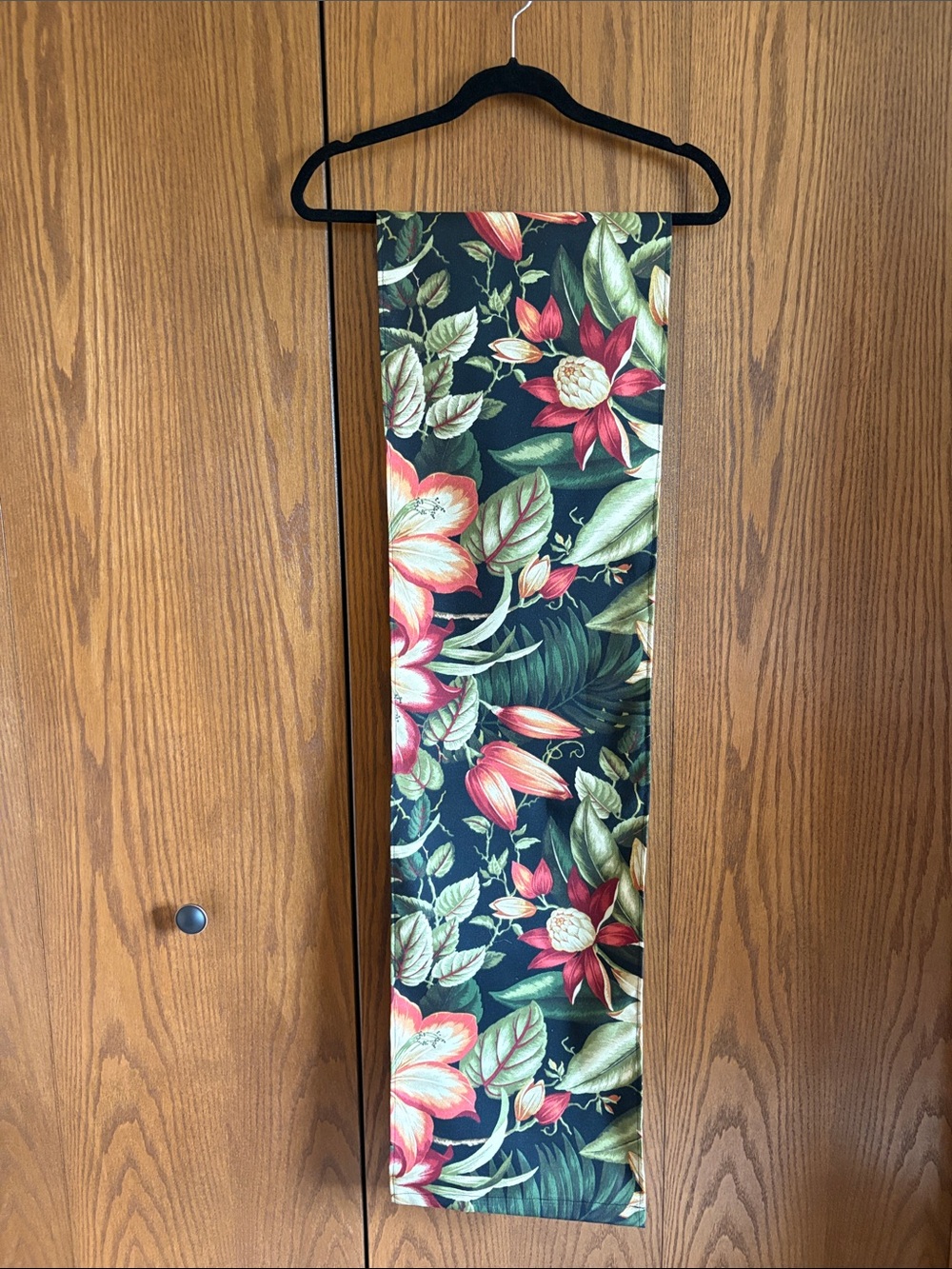 Tommy Bahama Botanical Table Runner - Green, Black, Orange